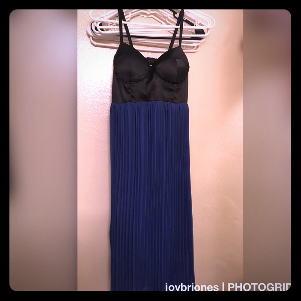 Black and Blue mid dress